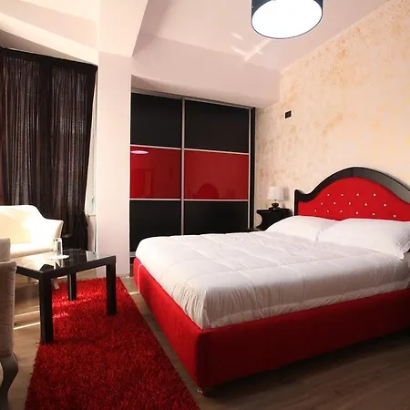 Otel Ejna Tiran