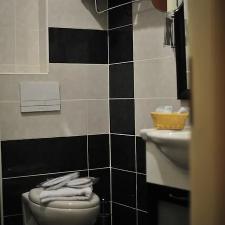 Ejna Otel 4*