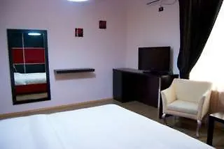 Ejna 4* Tiran